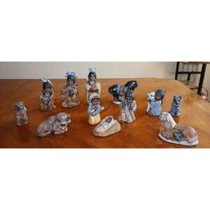 READ*  Vtg Provincial Mold Ceramic Native American Nativity 12 Pcs Hand Painted
